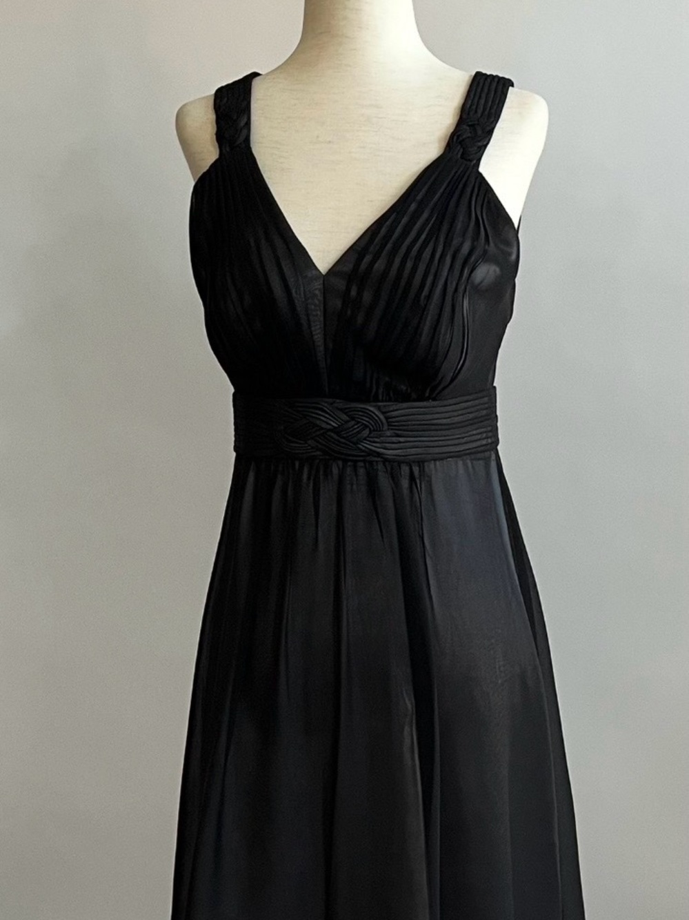 Elegant Black V-Neck Maxi Dress